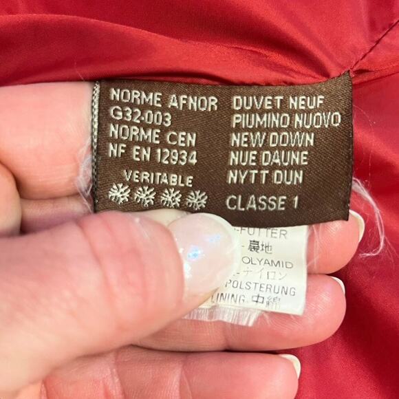 Moncler Red Jacket - Picture 11 of 11